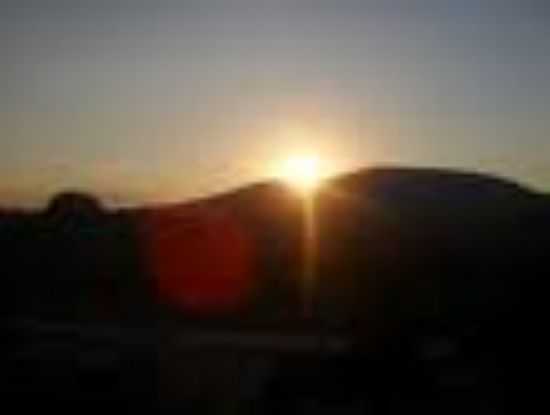 POR DO SOL EM MATEUS LEME, POR SAMUEL - MATEUS LEME - MG